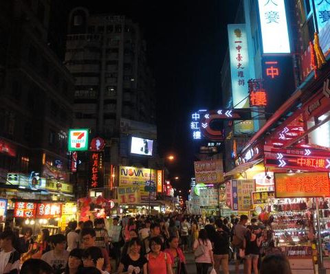 【台中北區】視覺味覺大滿足，一中商圈必吃美食大熱搜！
