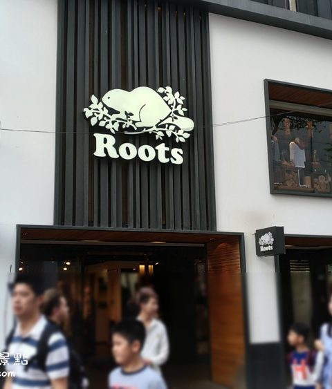【西門町】ROOTS-店家介紹(服飾店~舒適質感穿搭、經典風格任你挑選)