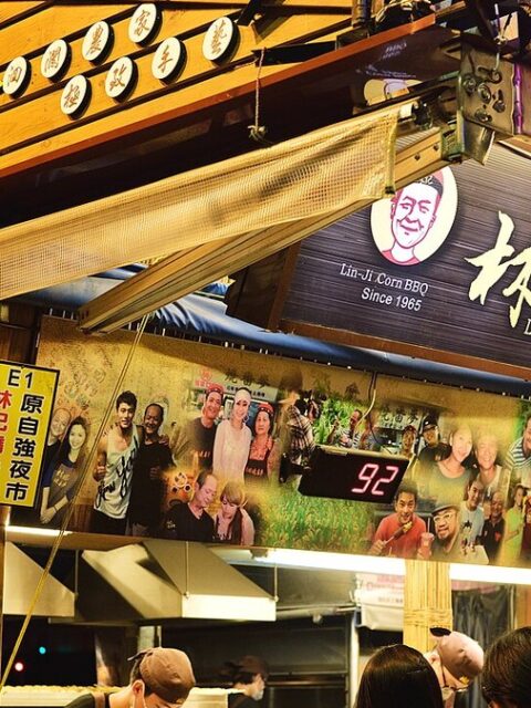 從攤車到商圈:台灣夜市百年發展史與各時代代表夜市演變 從攤車到商圈:台灣夜市百年發展史與各時代代表夜市演變